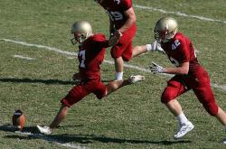 开云体育-非洲雄鹰展翅翱翔，尼日利亚制霸新西兰，后防中坚成关键先生