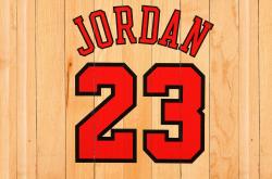 开云体育登录-时空裂隙的绝杀者，当易建联的最后一投穿越八年光阴