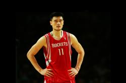 开云下载-从团体黑洞到救赎之矛—桃田贤斗一锤定音背后的团队哲学与个人涅槃