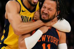 开云体育-真实阵线迫在眉睫，步行者队战胜马刺的简单介绍