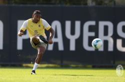 开云体育官方网站-意甲球队备战夏季热身赛，挑战豪强