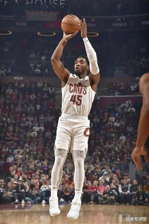 米切尔：乔丹是我篮球梦想的缔造者