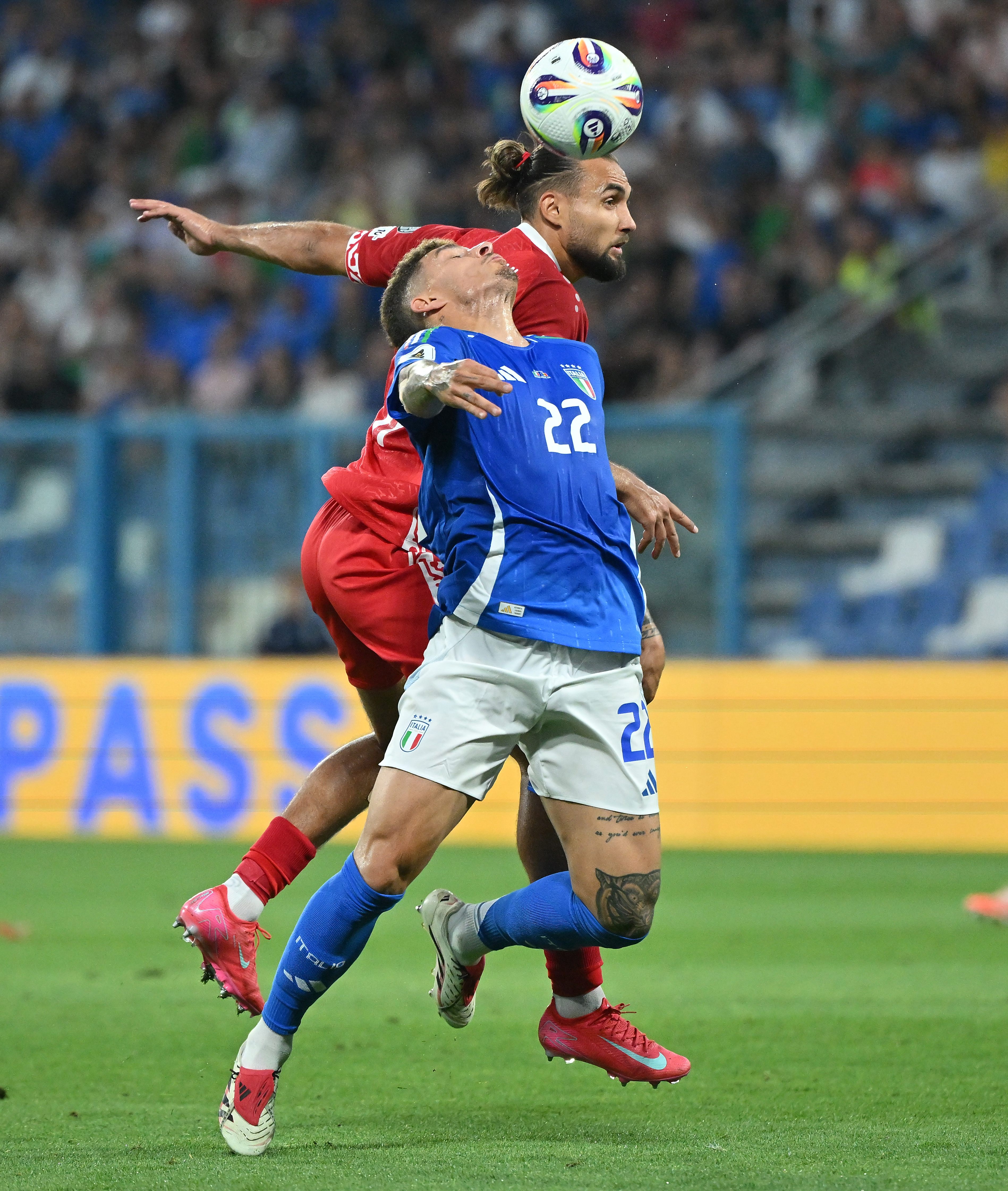 意大利足球队将迎来关键一仗 意大利足球队将迎来关键一仗