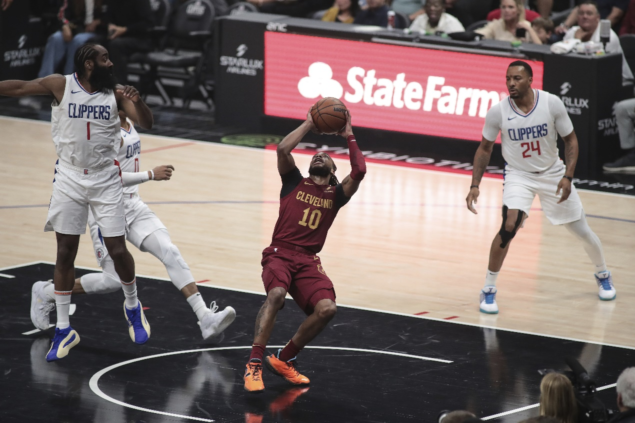 篮网再次战胜凯尔特人，取得四连胜