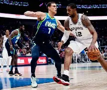 马刺队遭逆转，不敌独行侠队