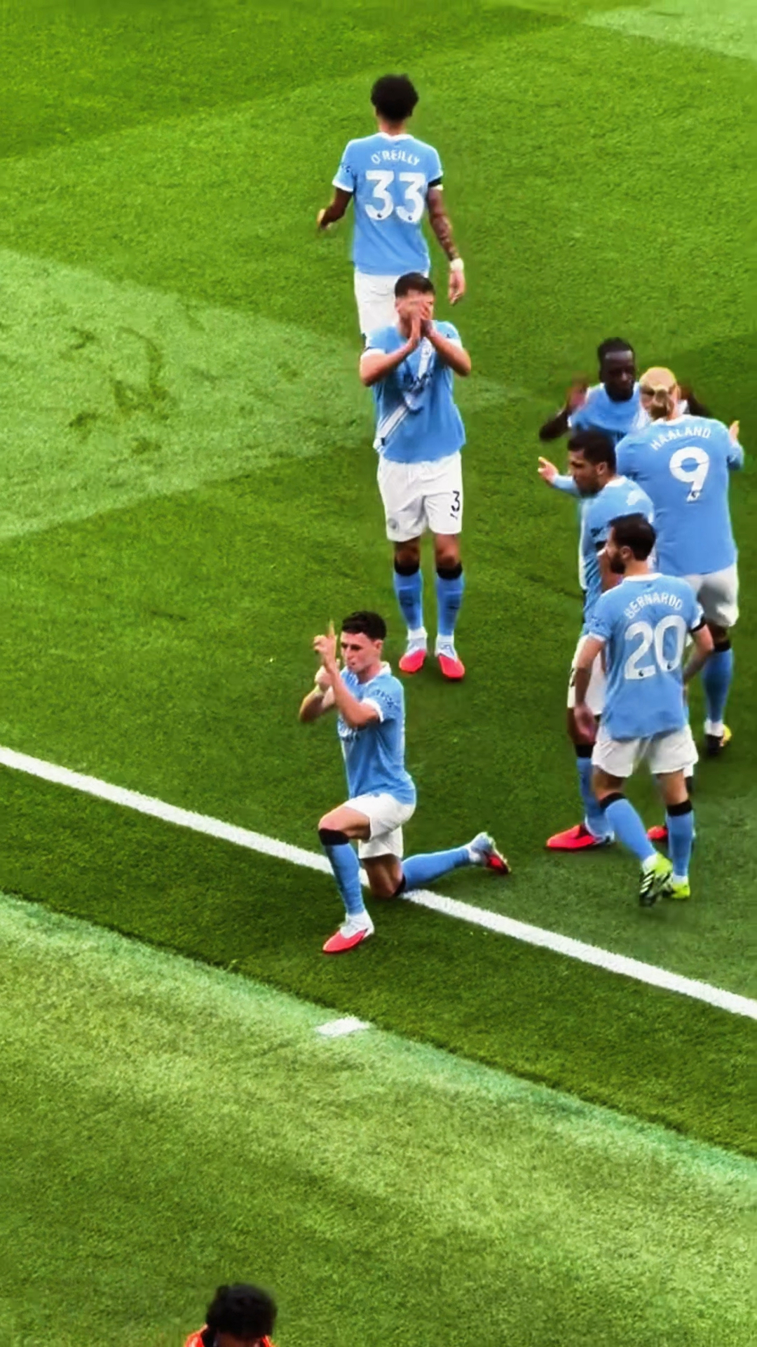 包含葡萄牙鏖战瑞士，福登状态火热的词条