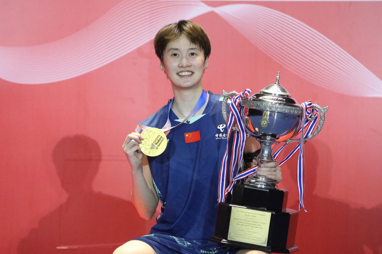 日本队轻取中国队,陈雨菲点燃赛场 日本队轻取中国队,陈雨菲点燃赛场