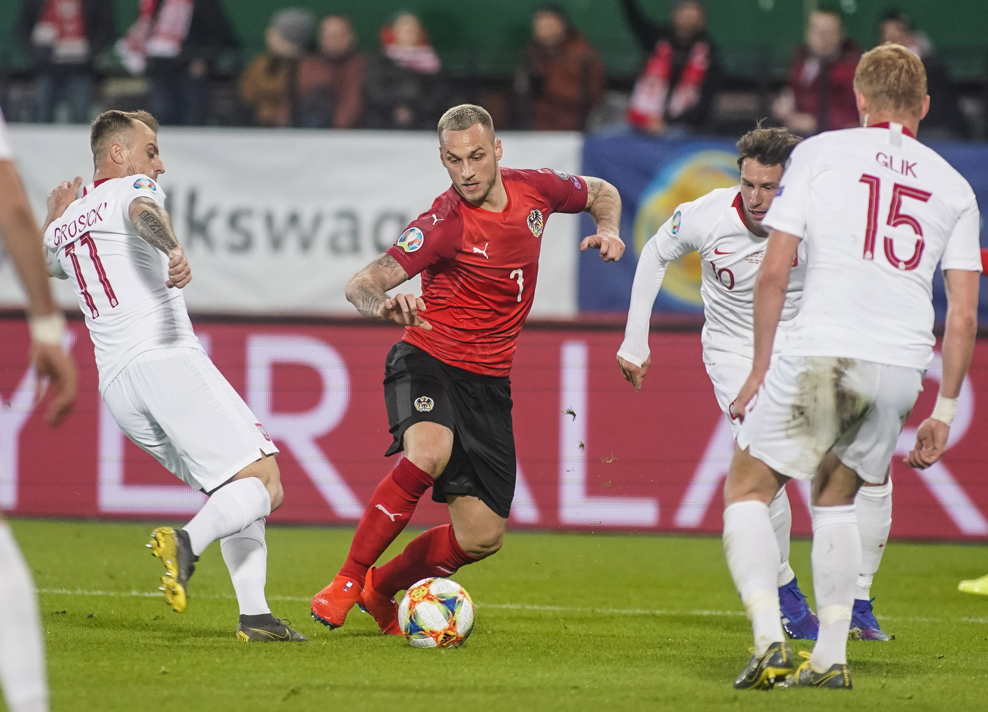 奥地利队碾压波兰队,王皓点燃赛场的简单介绍 奥地利队碾压波兰队,王皓点燃赛场的简单介绍